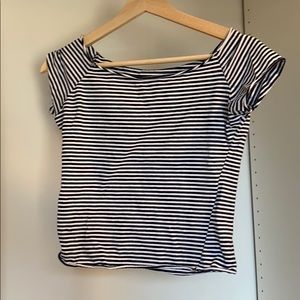 Brandy Melville short sleeve top